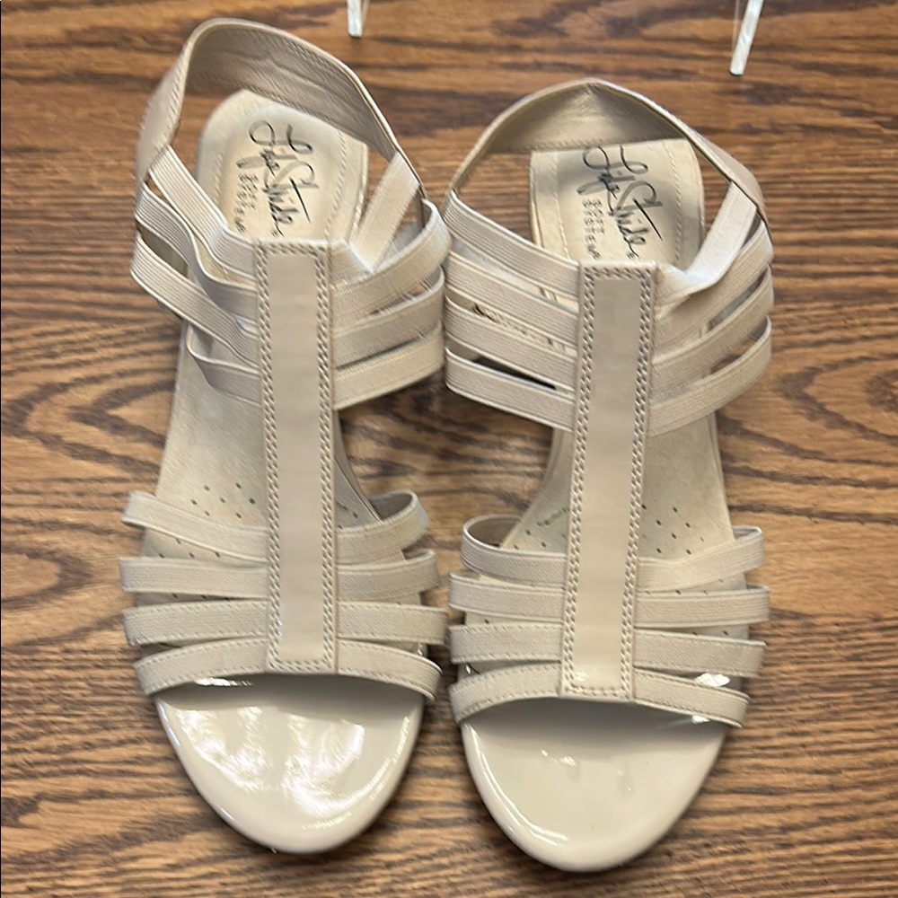 Life Stride Cream Heeled Sandals with Strappy Design - Picture 7 of 8